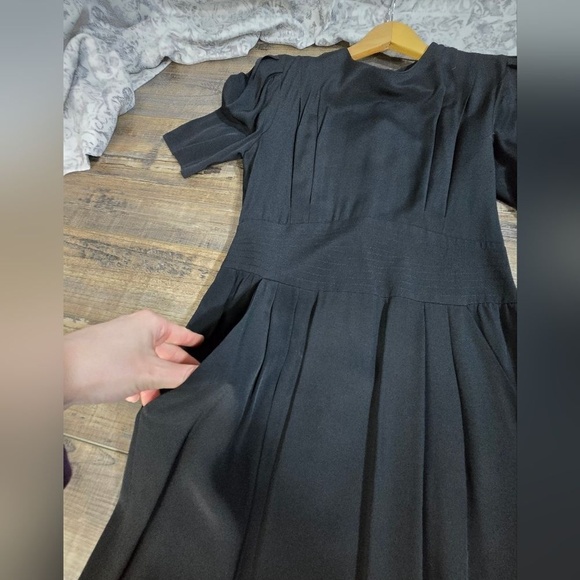 Liz Claiborne vintage button back dress with pockets black Elphaba vibes size 8 - Picture 1 of 11